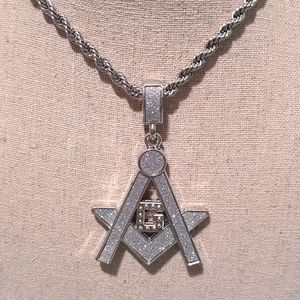 30in Chain w/Freemason & Compass Pendant